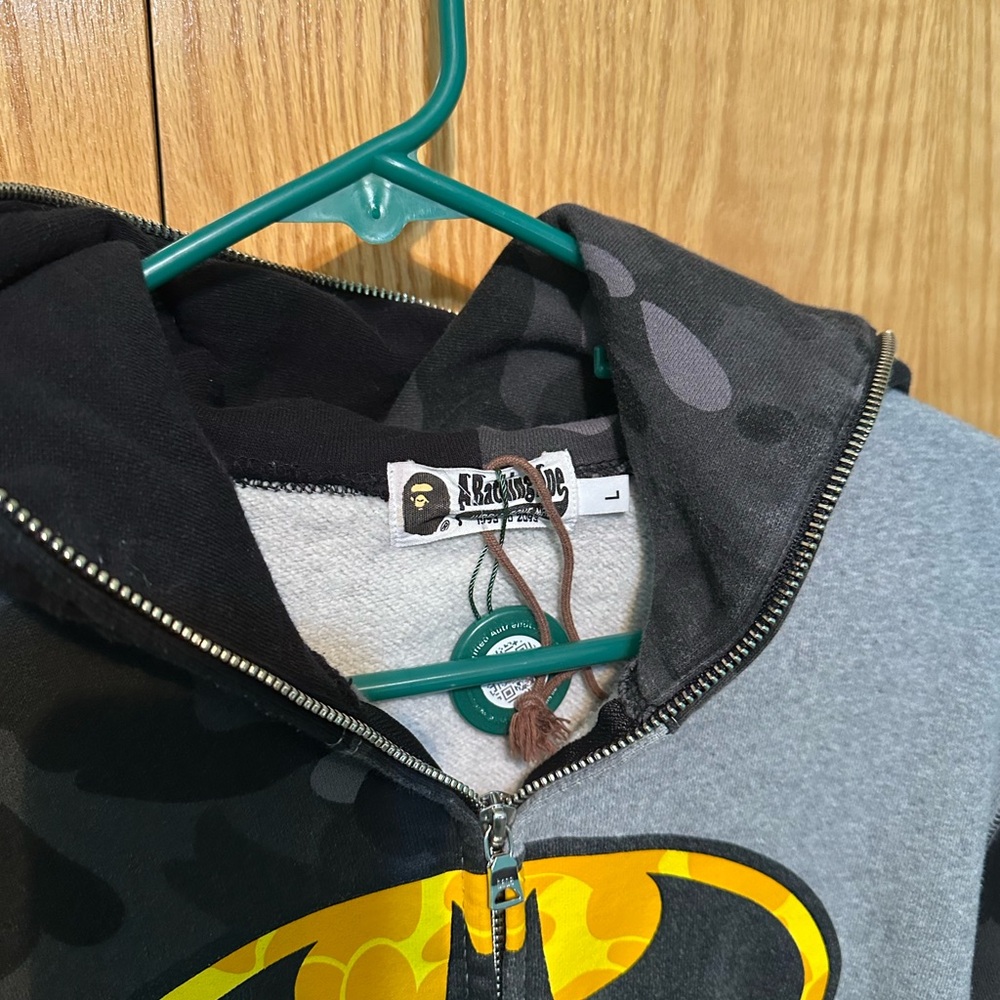 Batman Camo Hoodie with Mask - Picture 3 of 4